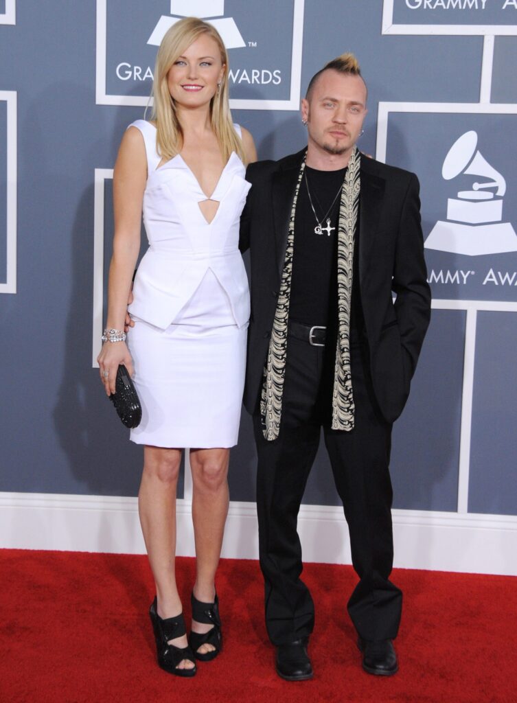 9e396bd985d8bc10494ceb91f8245c85w c3043636676srd q80.jpg