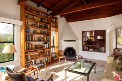 Fb4629f28162f5ee2020c5ef7b3a47e9w c1876903114srd q80.jpg