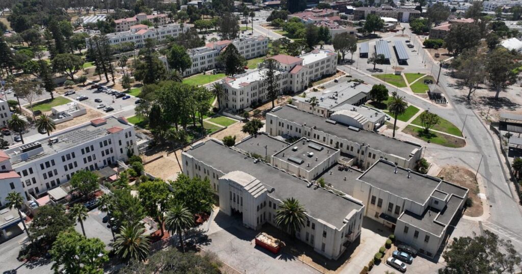 Urlhttps3a2f2fcalifornia times brightspot.s3.amazonaws.com2f9a2ff22f58682ead4a7bafed6a05b578.jpeg