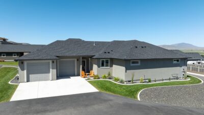 One story modern home.jpg